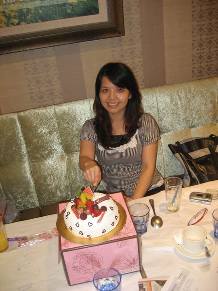 1503910378-da94271345ec8cc5df88cd9976bcd290-697ej