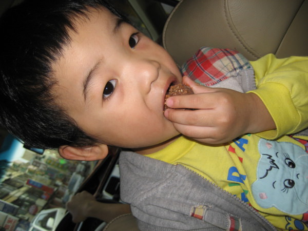 1503909529-279b5fffa84cf3f7f336e4884d1f94db-uny7t