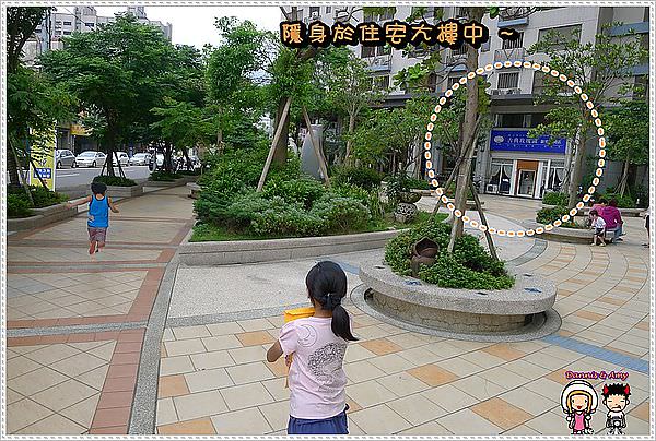 1503891484-03fc4723653c92447441020fea0eaad0-uu95z
