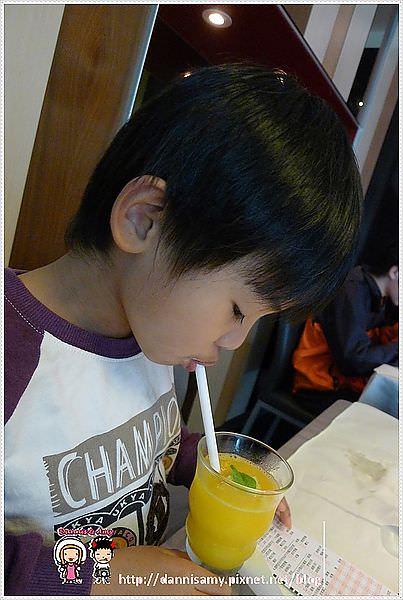 1503883993-cbee43f2fc44c5511baaf76adf8bd743-e1vuo