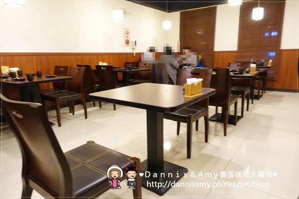 1503625912-0b15792afdee570902eb1b37cb1caf42-mhphx