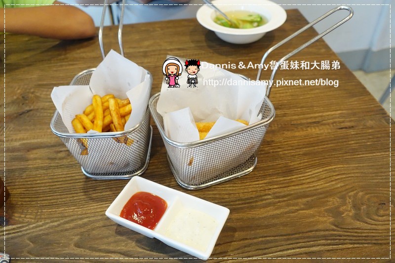 1503617093-af193c24629bec7461528fa16bc635f5-g9yg9