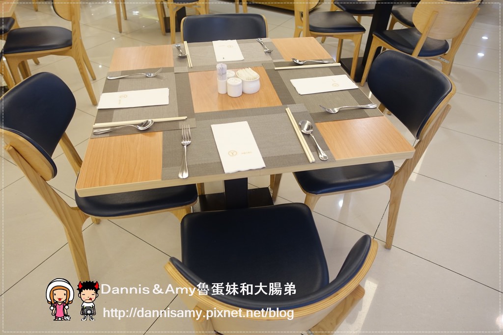 1503613592-daabd433cde572406f4e384e27a5c7ed-9t754