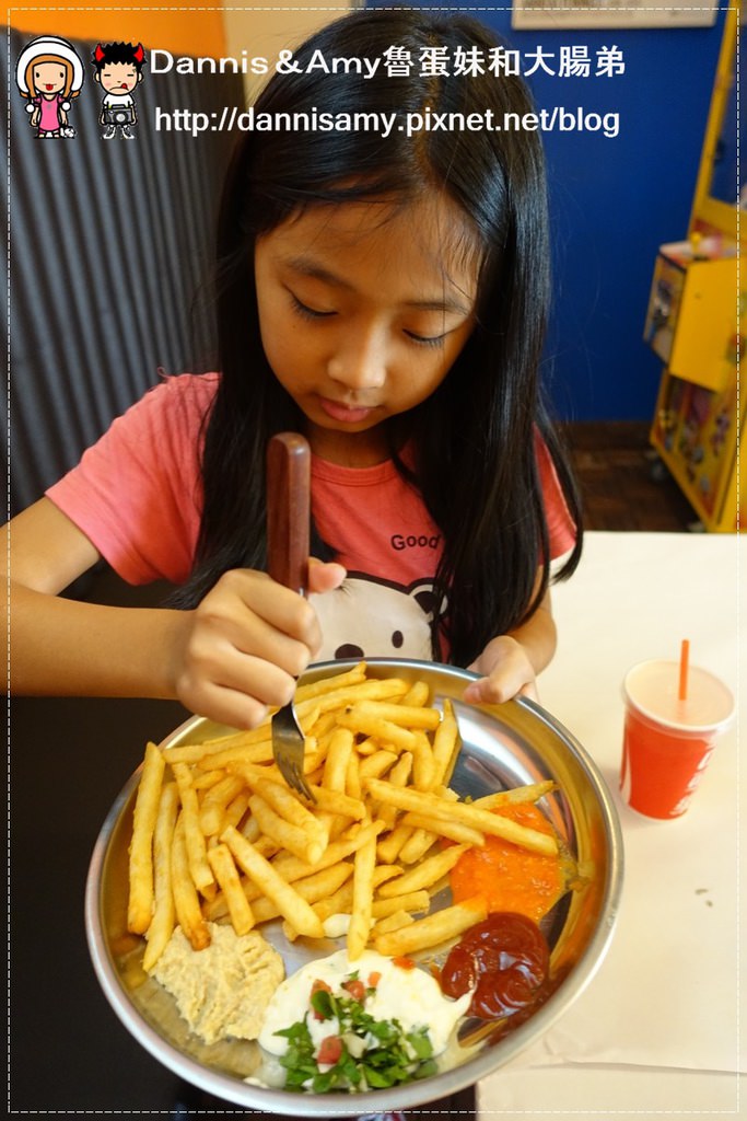 1503613557-e60ce8db9b6ef66f61dba436b7c8aa20-bquay