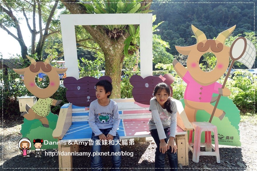 1503610227-db007e1eddda6f347c2d1479b574912c-9dqem