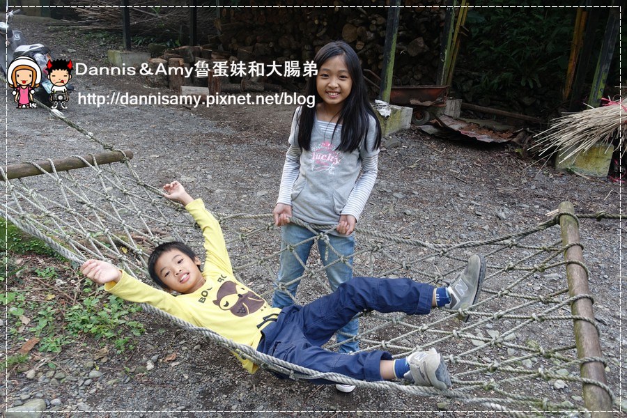 1503610285-243423d1298a646d8d8c87229dfa7a14-emmnl