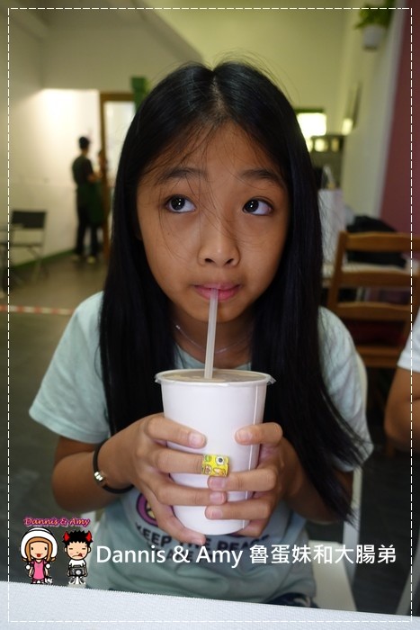 1503603467-353c54735f8a367c78f4de45159c87be-hq5cj