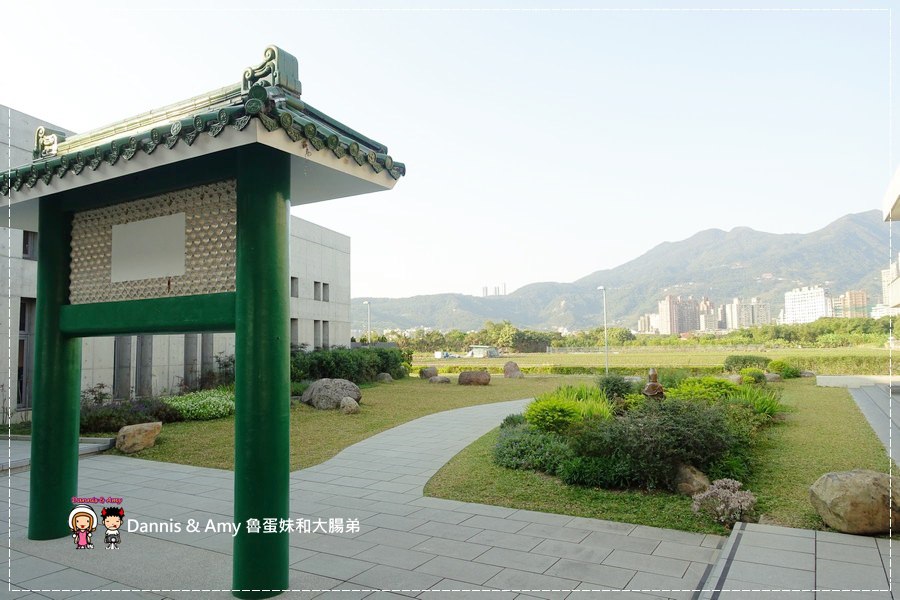 1503597761-09b75c325ae0f9dc61fff034cf5b9752-woevc