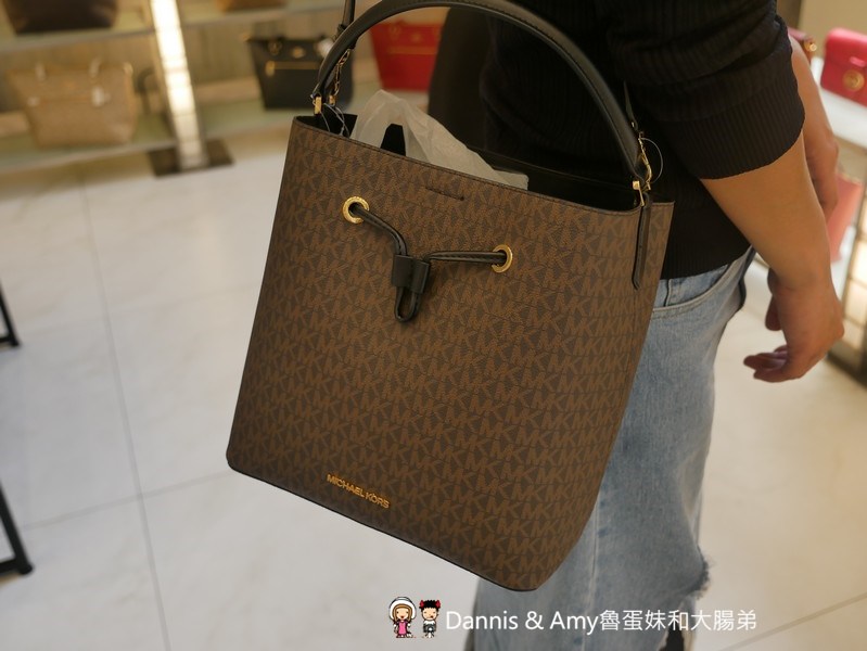 P2950074-o24hk