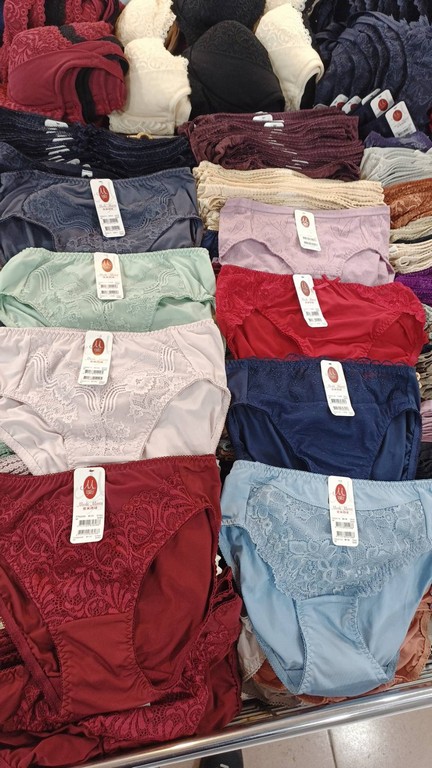 新北鶯歌︱曼黛瑪璉內衣特賣會_買一送一、超值內衣3件3折、熱賣款2套65折、內褲4件1000元~