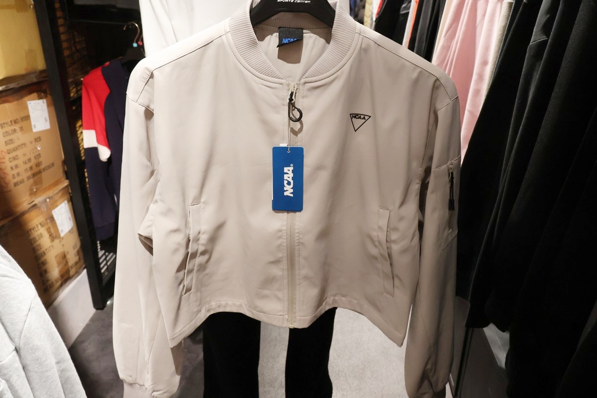 【台北士林隱藏版Outlet】︱質感服飾運動鞋款品牌特賣會~最低下殺 3 折起! - 第65張圖 【台北士林隱藏版Outlet】︱質感服飾運動鞋款品牌特賣會~最低下殺 3 折起!