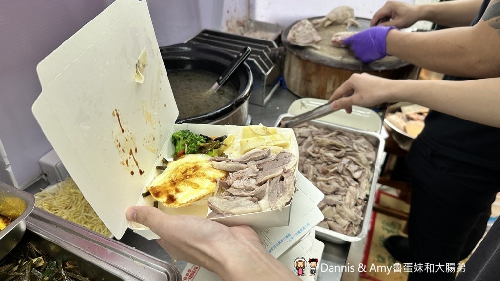 苗栗竹南美食報到！︱國鼎鵝肉飯-人氣鵝肉便當,玉里麵,切盤推薦、菜單價格一次看