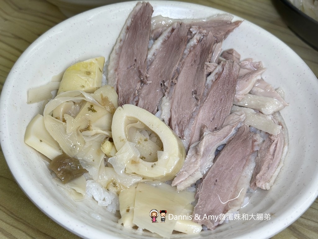 苗栗竹南美食報到！︱國鼎鵝肉飯-人氣鵝肉便當,玉里麵,切盤推薦、菜單價格一次看