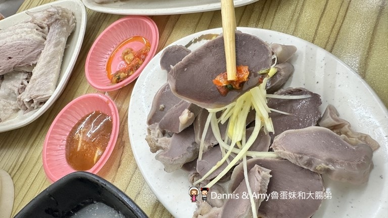 苗栗竹南美食報到！︱國鼎鵝肉飯-人氣鵝肉便當,玉里麵,切盤推薦、菜單價格一次看