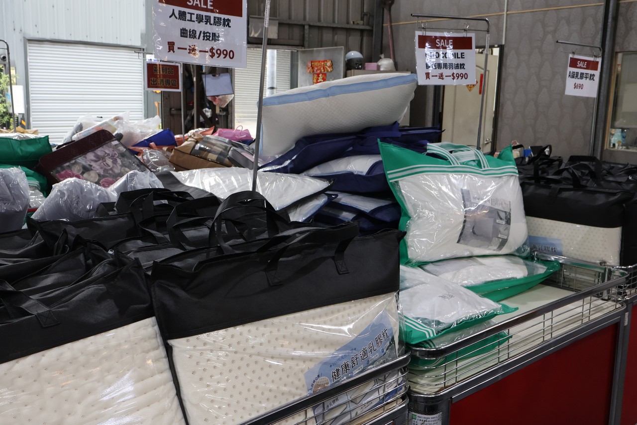 台中妞妞寢具︱夏季廠拍特賣 枕頭買一送一、涼感床包涼被全面下殺再送滿額好禮