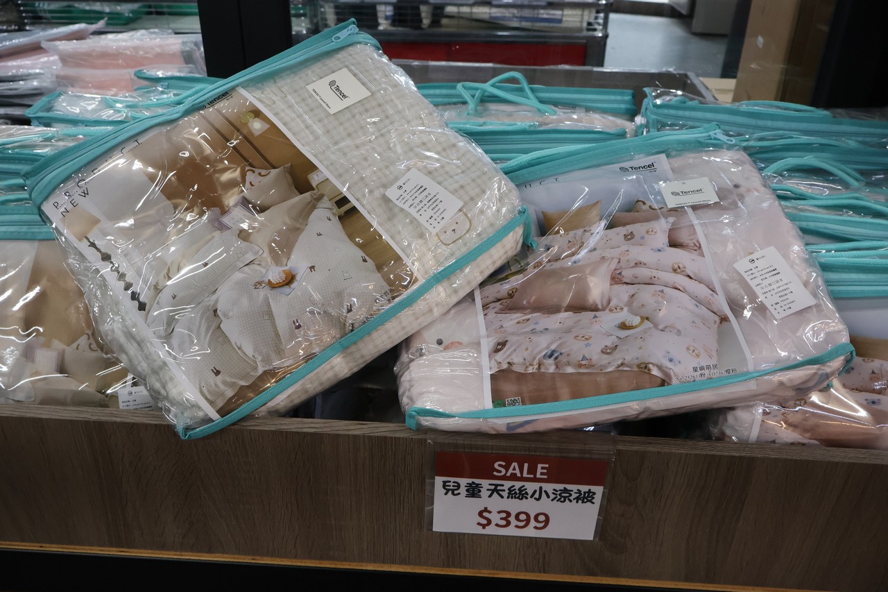 台中妞妞寢具︱夏季廠拍特賣 枕頭買一送一、涼感床包涼被全面下殺再送滿額好禮