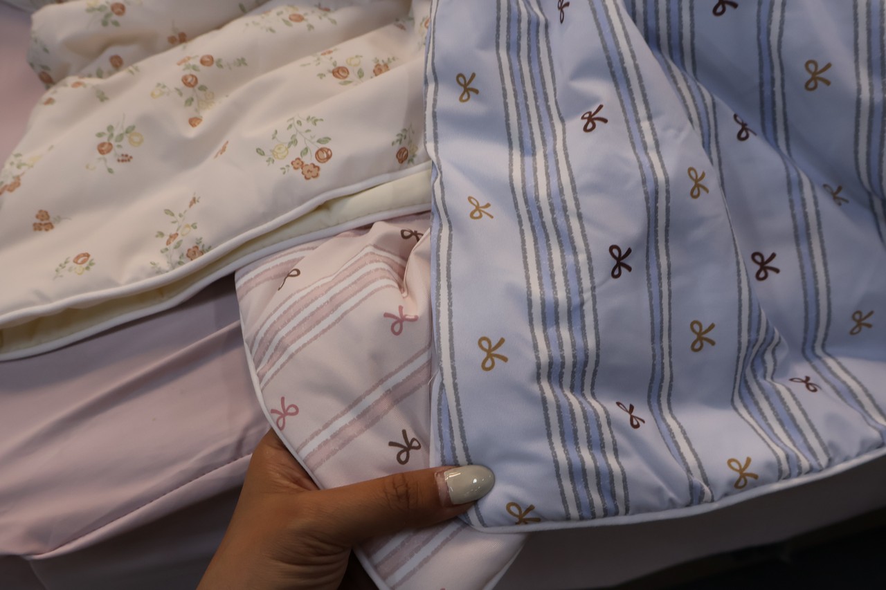 台中妞妞寢具︱夏季廠拍特賣 枕頭買一送一、涼感床包涼被全面下殺再送滿額好禮