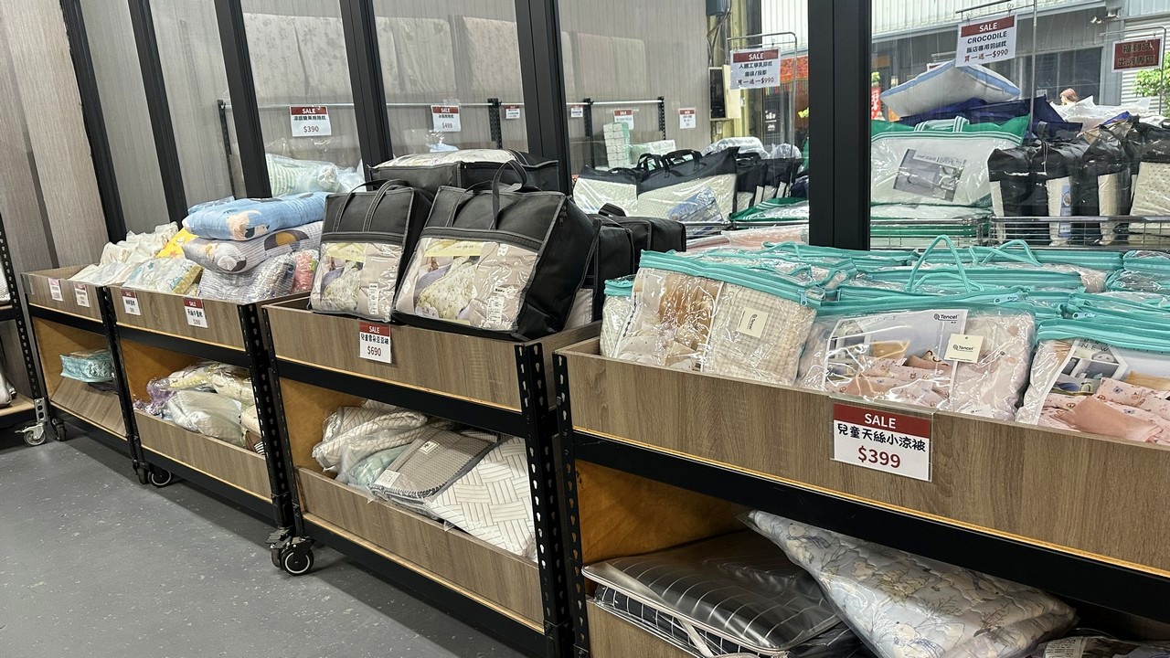 台中妞妞寢具︱夏季廠拍特賣 枕頭買一送一、涼感床包涼被全面下殺再送滿額好禮