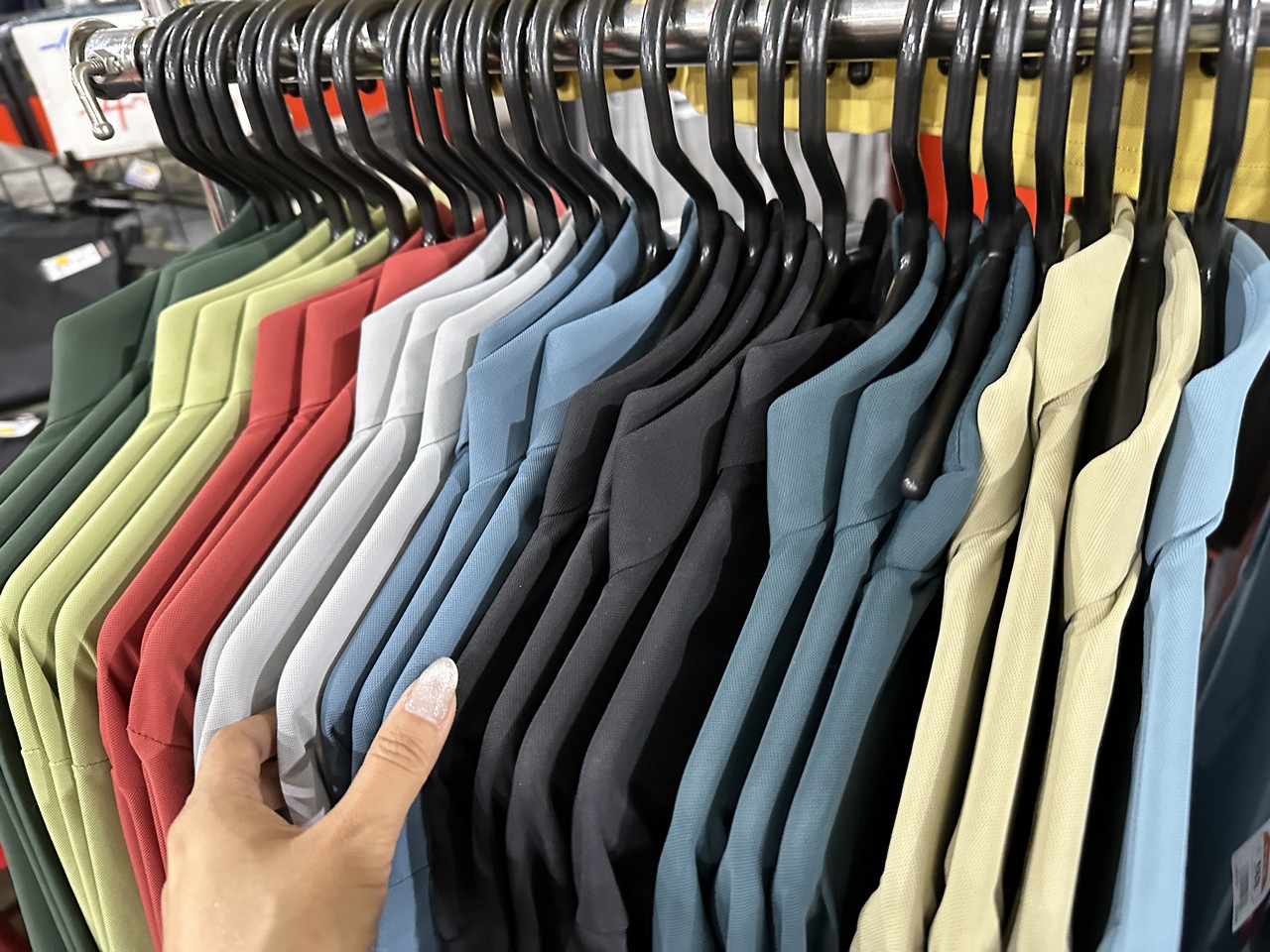 苗栗公館北屋牛仔牛仔服飾特賣會︱︱夏季新品開賣全面優惠回饋，特賣最低只要100元起 